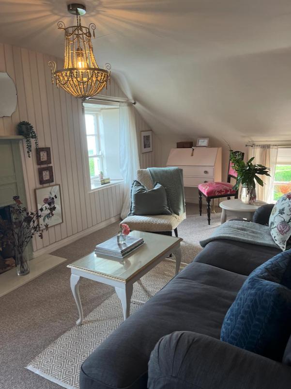 The Pink Cottage Upstairs Suite & Garden Summer Room Whitehead Eksteriør bilde